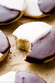 Black & White Cookies Small Per Pound